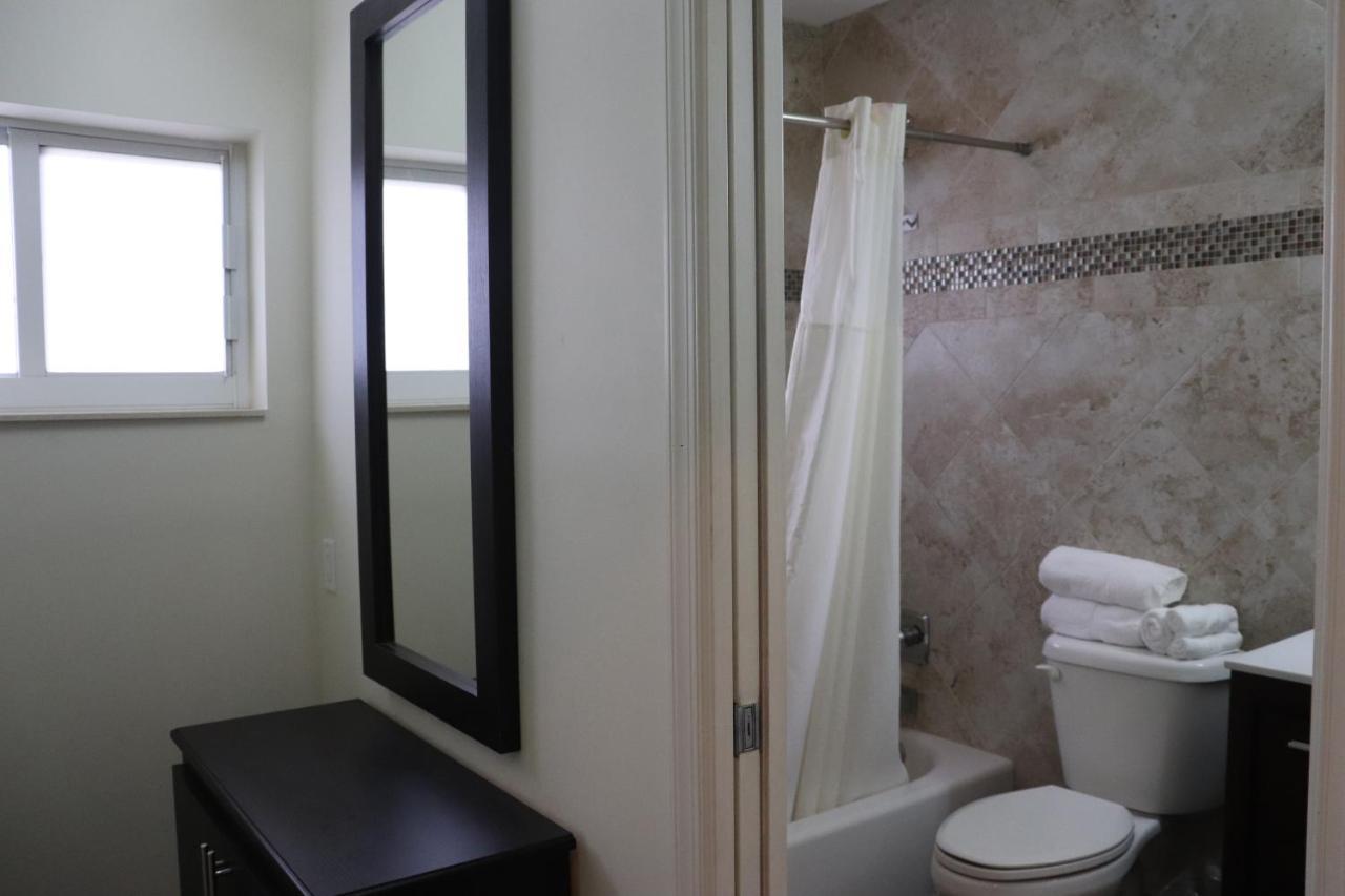 Curtis Inn & Suites Hollywood Eksteriør billede