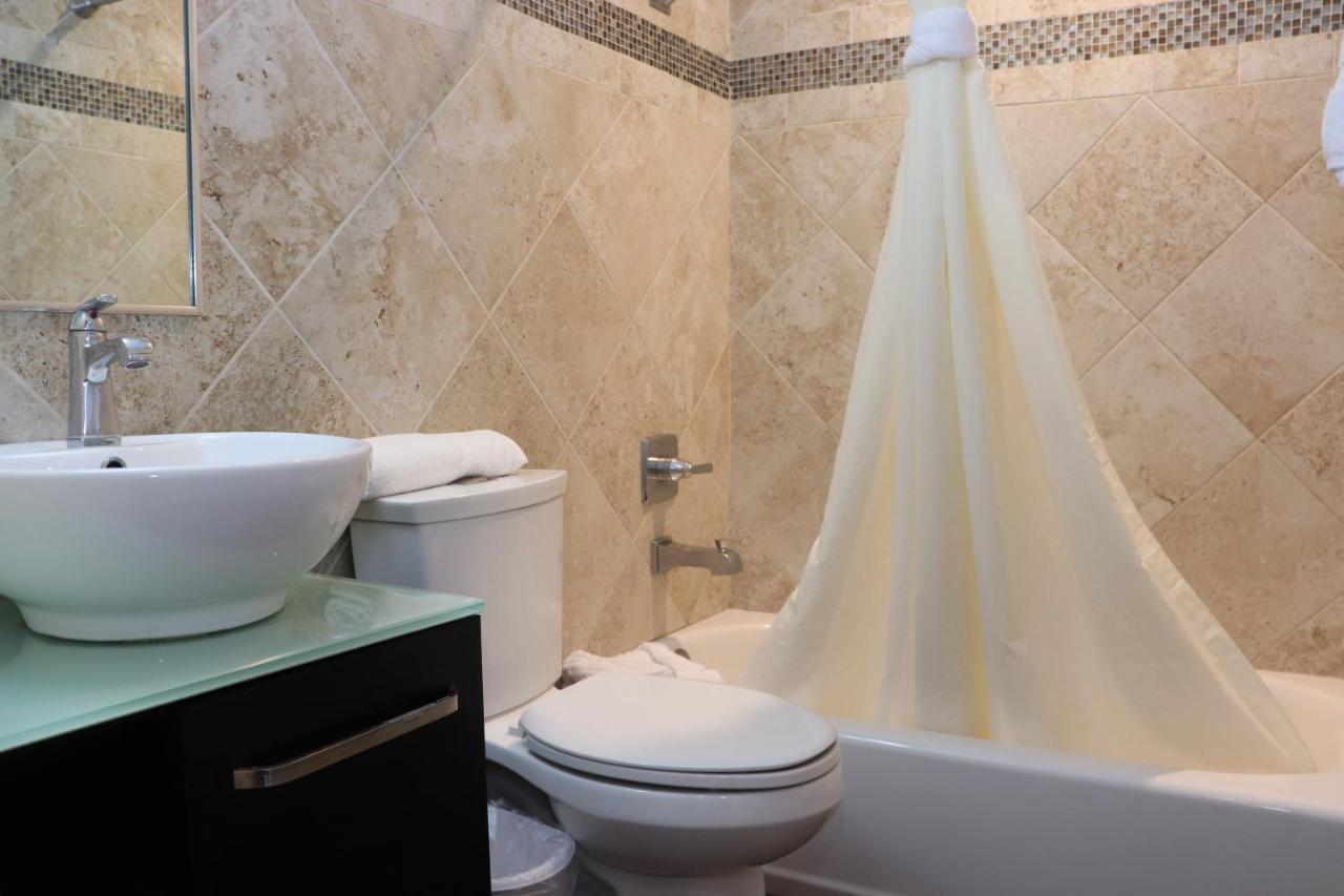 Curtis Inn & Suites Hollywood Eksteriør billede