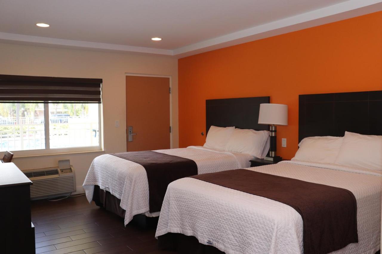 Curtis Inn & Suites Hollywood Eksteriør billede