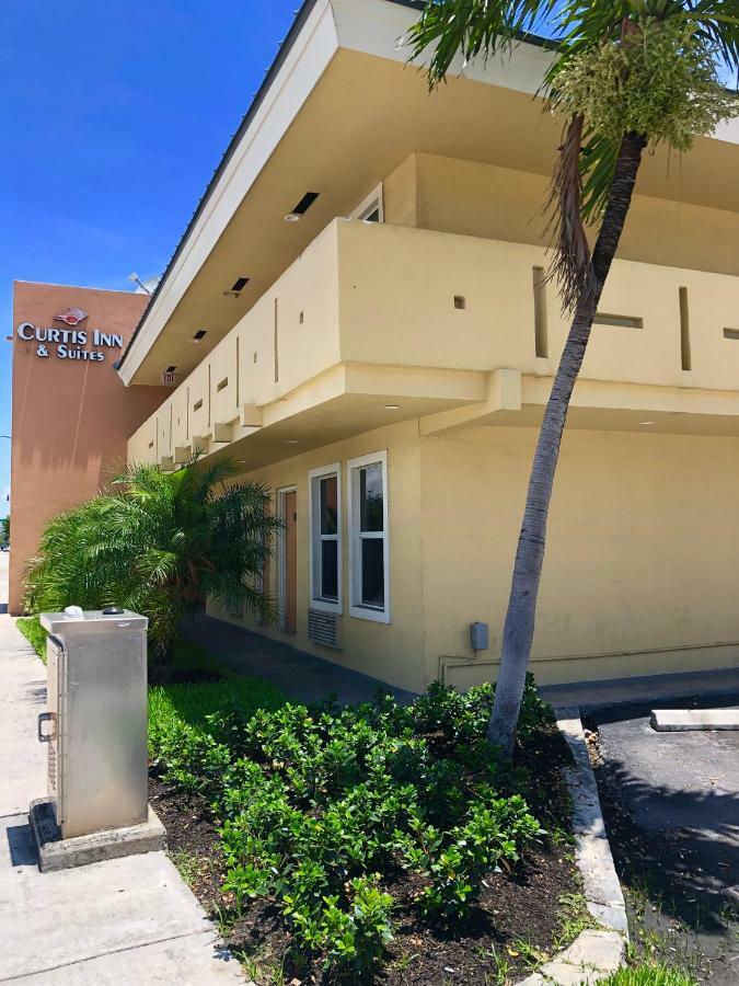 Curtis Inn & Suites Hollywood Eksteriør billede